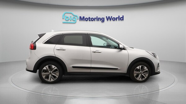 Used Kia Niro 2021 for sale - 76296121: Photo 9
