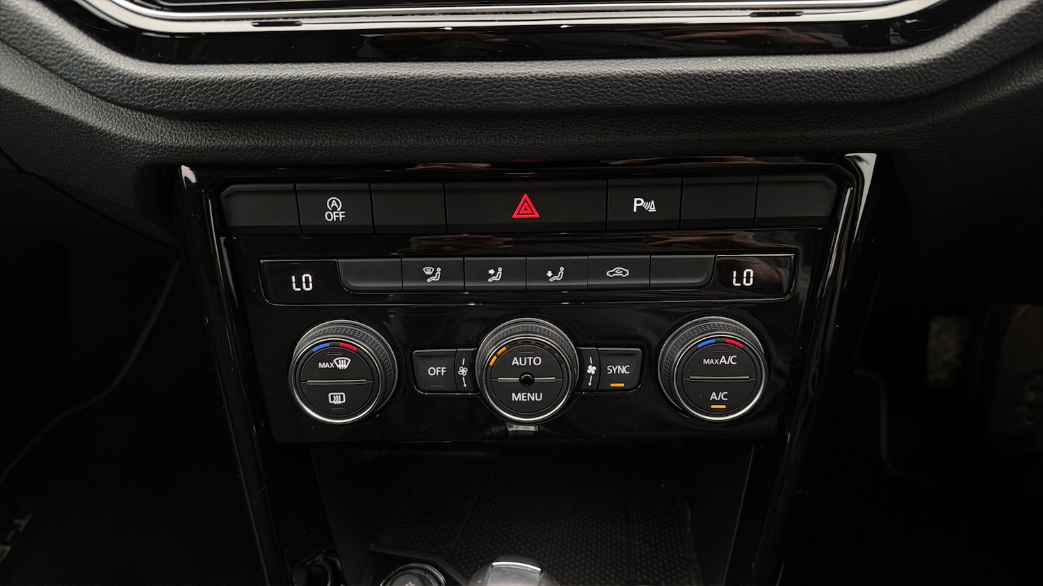 Used Volkswagen T-Roc 2021 for sale - 77989461: Photo 11