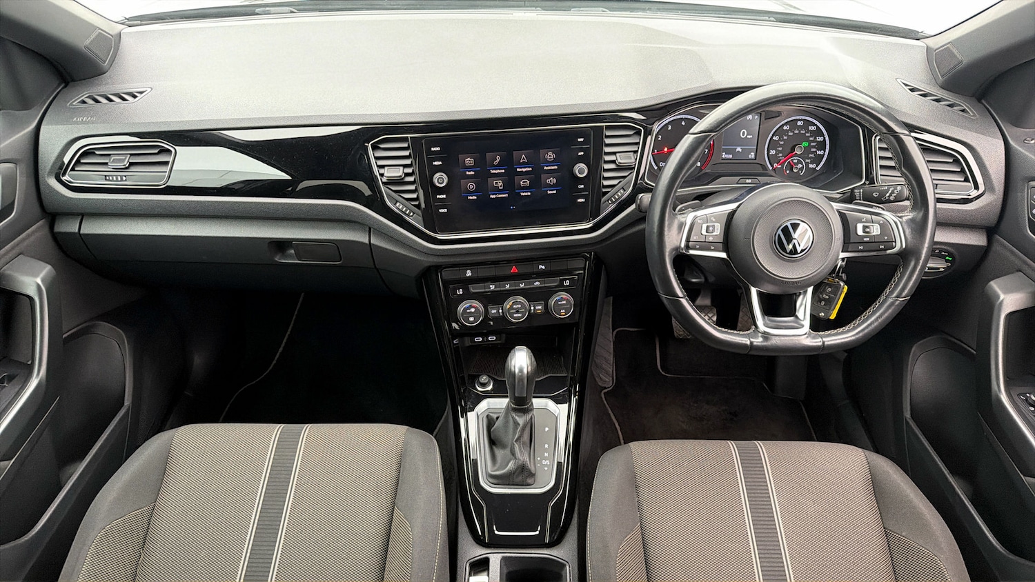 Used Volkswagen T-Roc 2021 for sale - 77989461: Photo 12