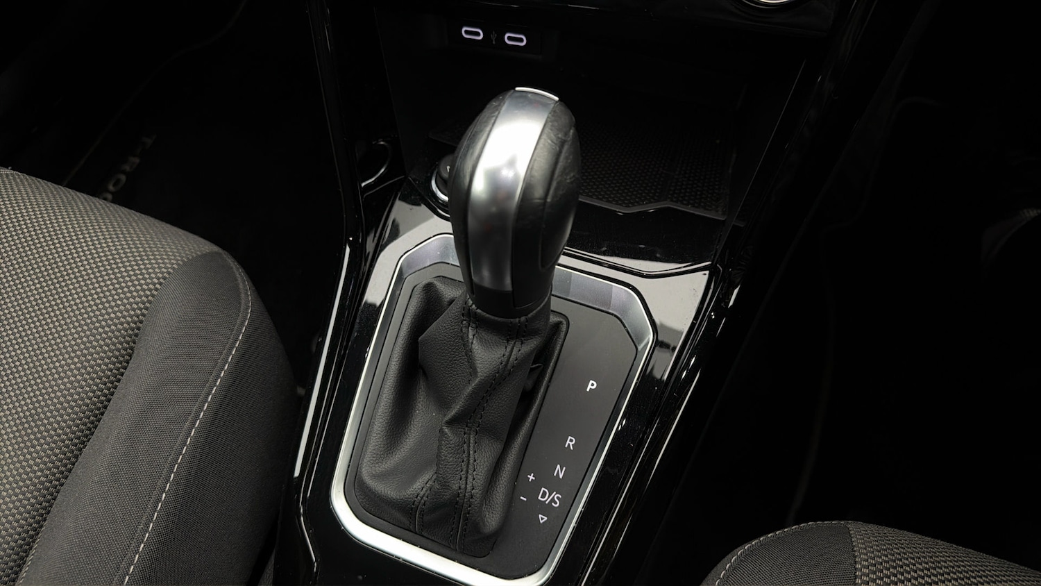 Used Volkswagen T-Roc 2021 for sale - 77989461: Photo 25