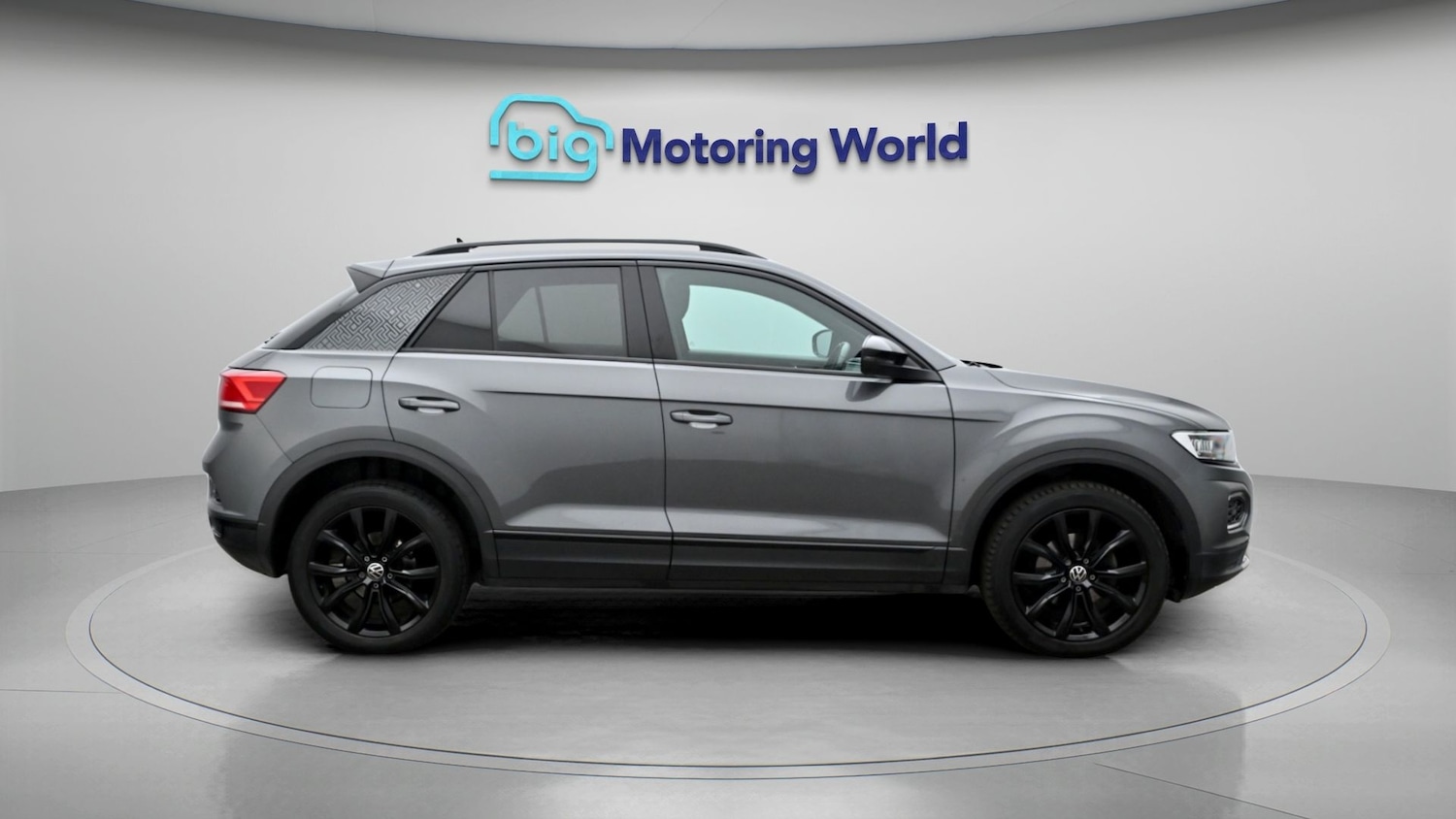 Used Volkswagen T-Roc 2021 for sale - 77989461: Photo 8