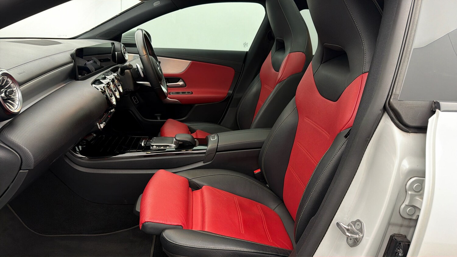 Used Mercedes-Benz CLA for sale - 77963008: Photo 13