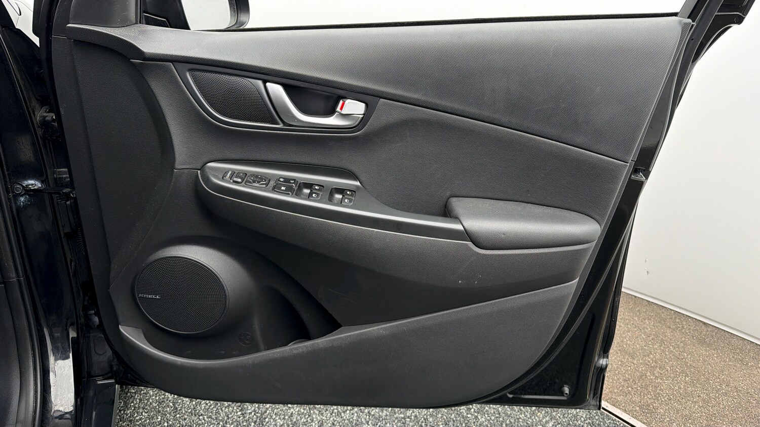 Used Hyundai KONA 2023 for sale - 78165936: Photo 14