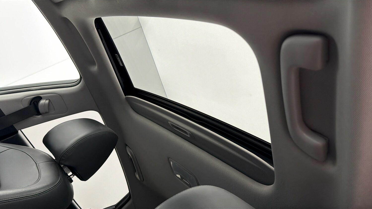 Used Hyundai KONA 2023 for sale - 78165936: Photo 28