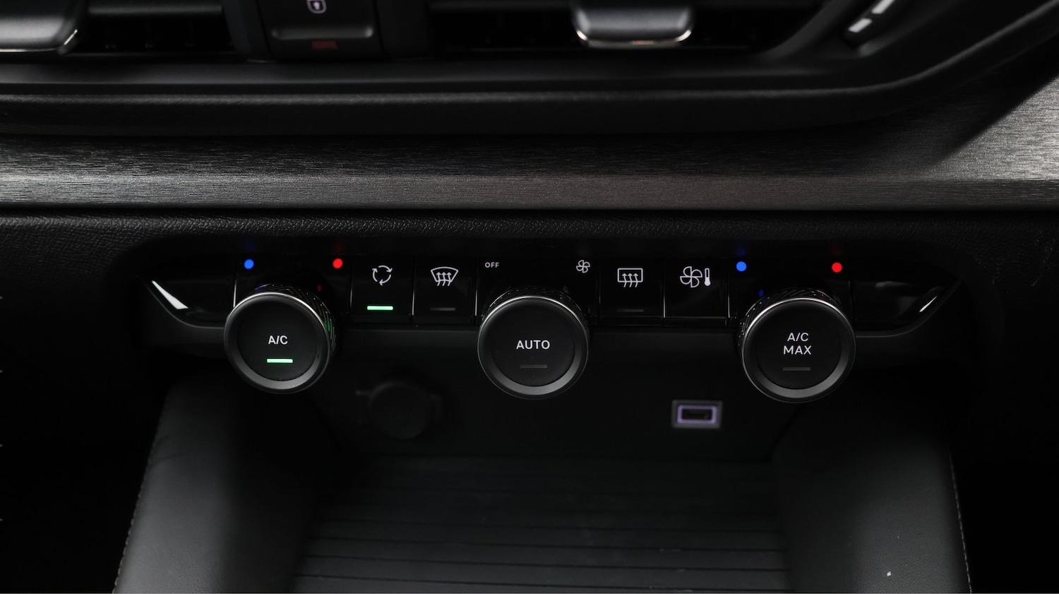 Used Citroen C5 X 2023 for sale - 77749632: Photo 12