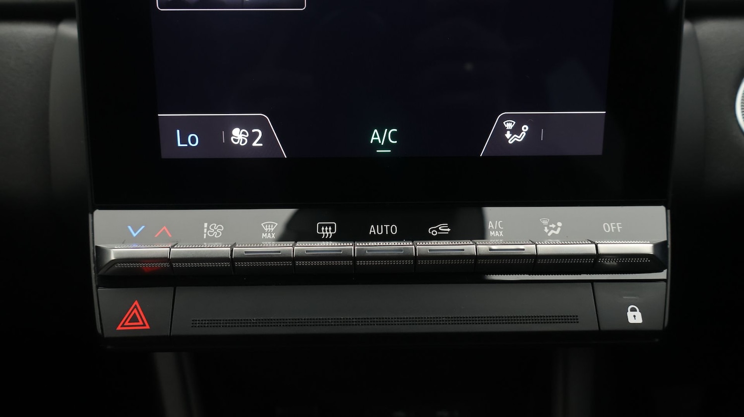 Used Renault Captur 2024 for sale - 78043328: Photo 12