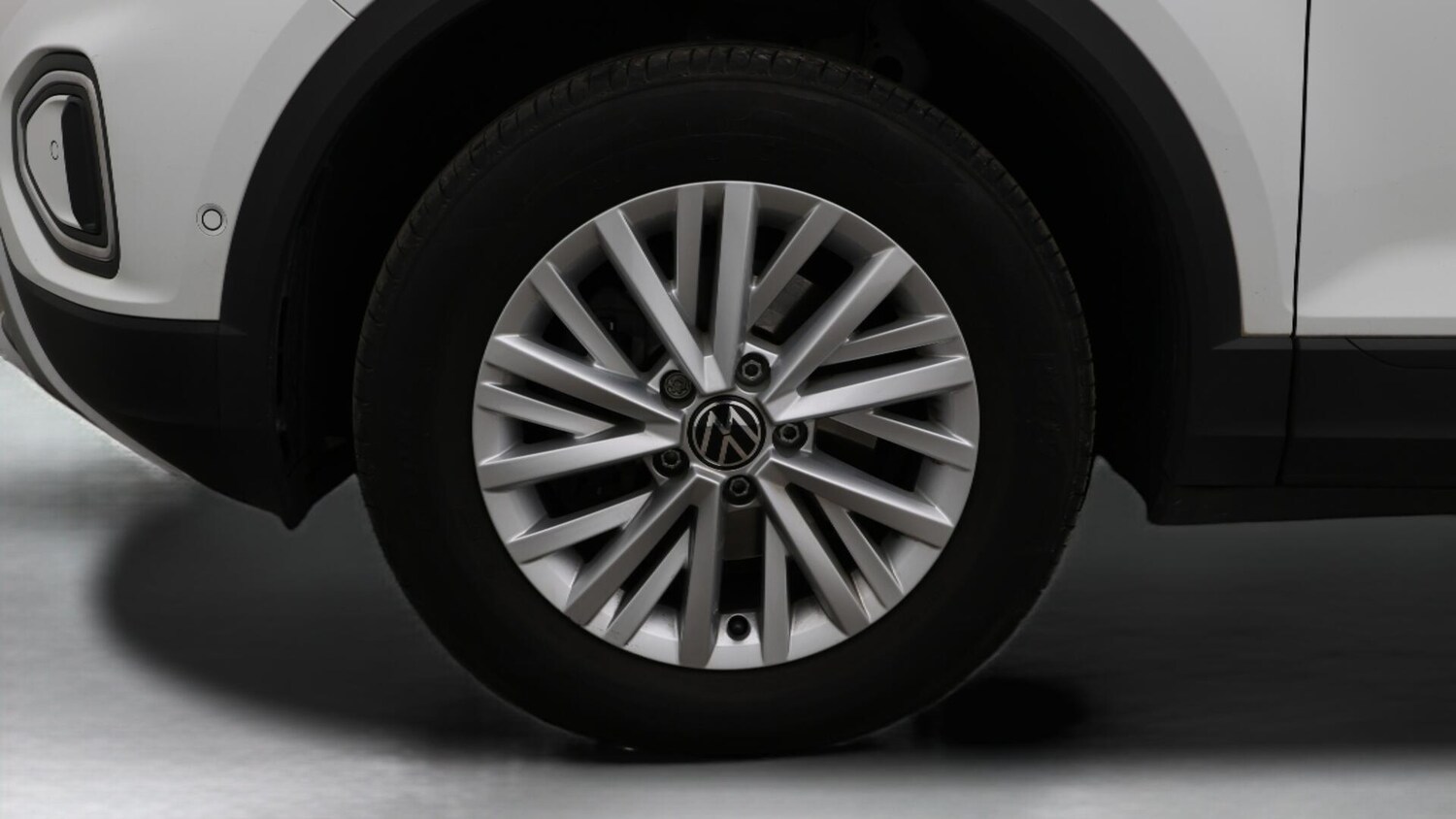 Used Volkswagen T-Roc for sale - 76728747: Photo 19