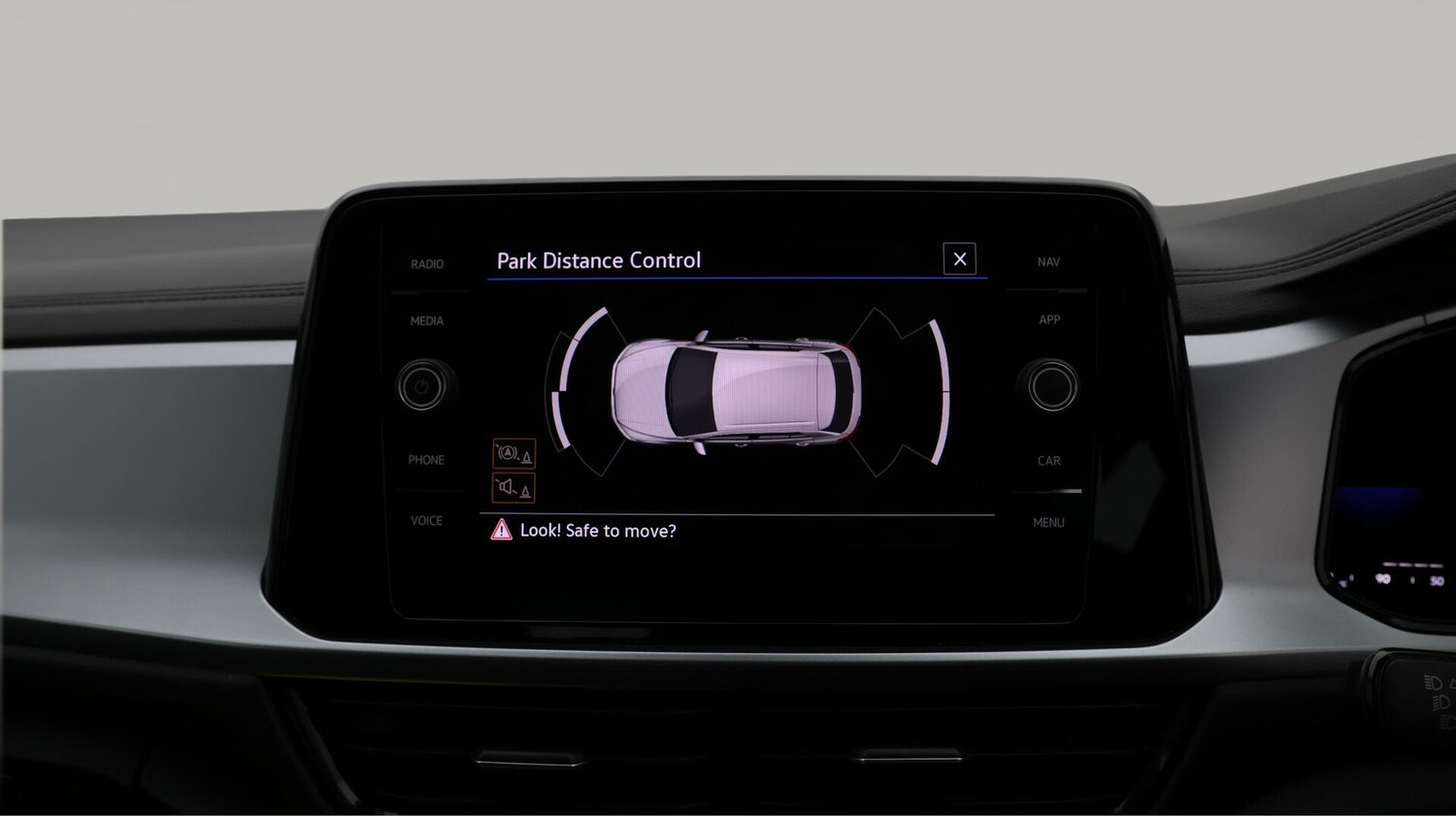 Used Volkswagen T-Roc for sale - 76728747: Photo 26