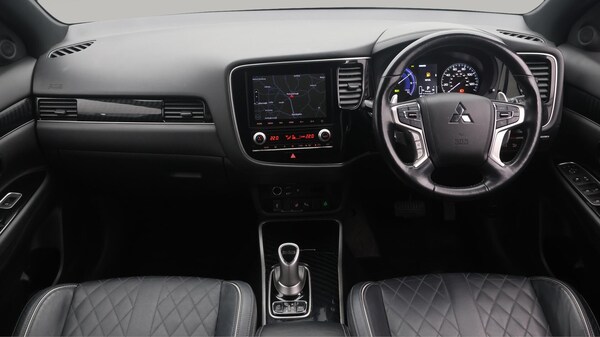 Used Mitsubishi Outlander 2020 for sale - 76307617: Photo 14