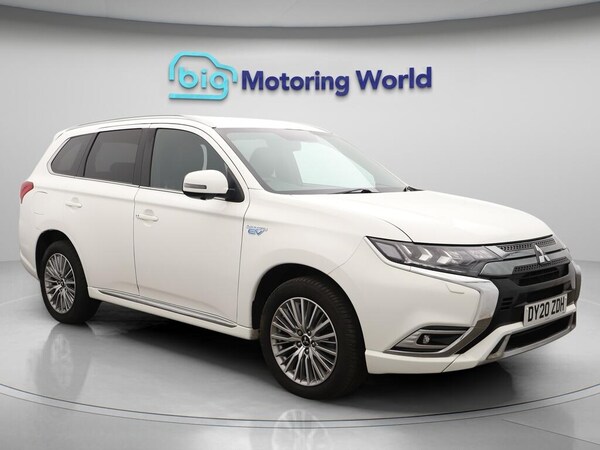 Used Mitsubishi Outlander 2020 for sale - 76307617: Photo 1