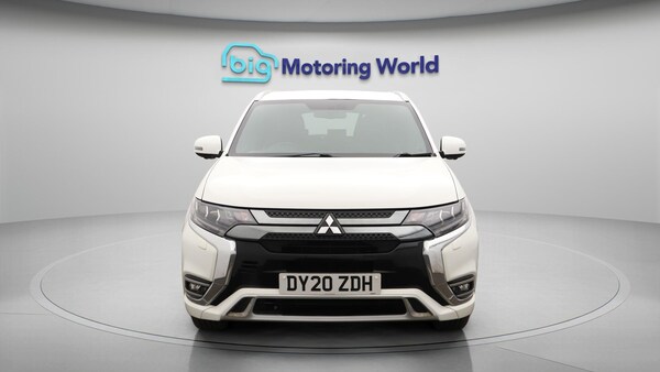 Used Mitsubishi Outlander 2020 for sale - 76307617: Photo 3
