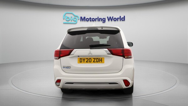 Used Mitsubishi Outlander 2020 for sale - 76307617: Photo 7