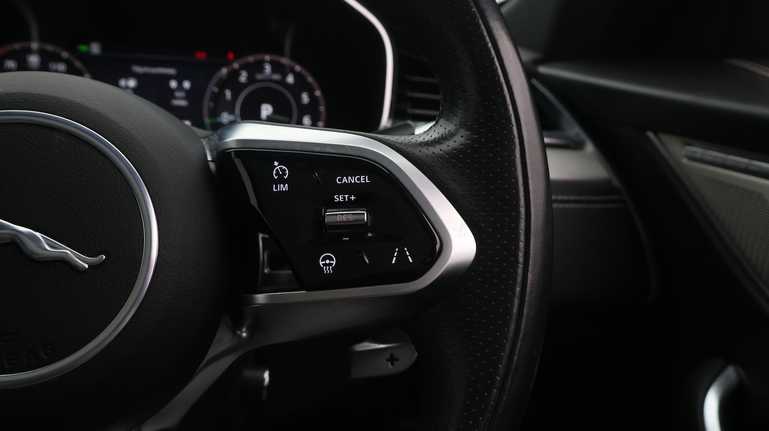 Used Jaguar F-Pace 2021 for sale - 77460155: Photo 28