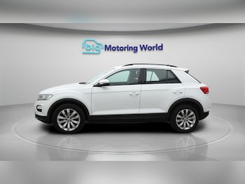 Used Volkswagen T-Roc 2020 for sale - 77589961: Photo