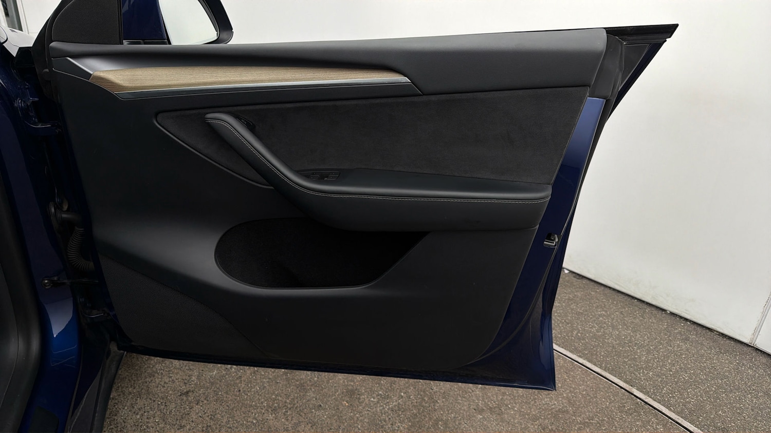 Used Tesla Model Y for sale - 78106570: Photo 14