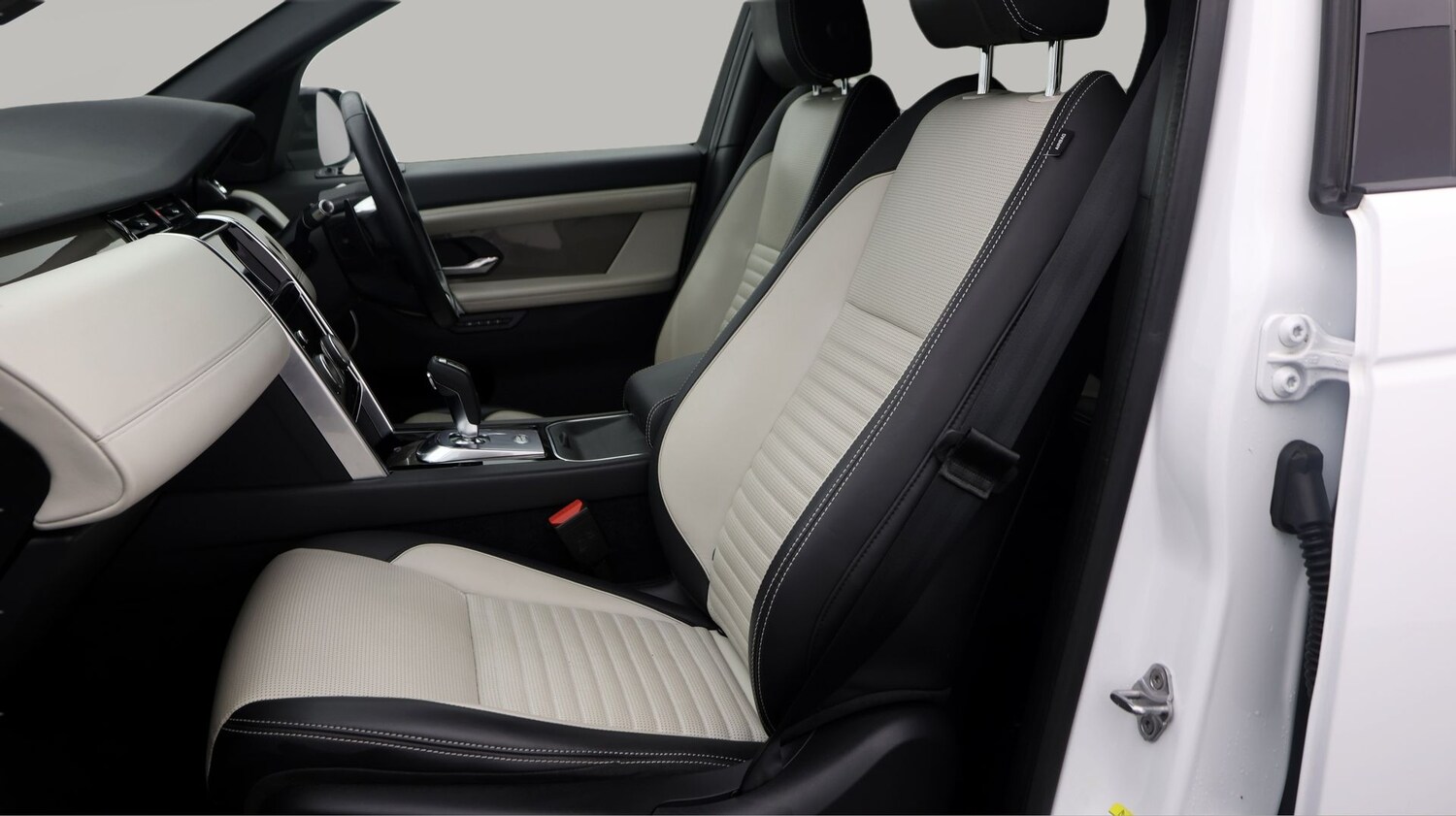 Used Land Rover Discovery Sport for sale - 77873148: Photo 14