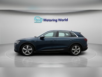 Used Audi e-tron 2022 for sale - 77746612: Photo