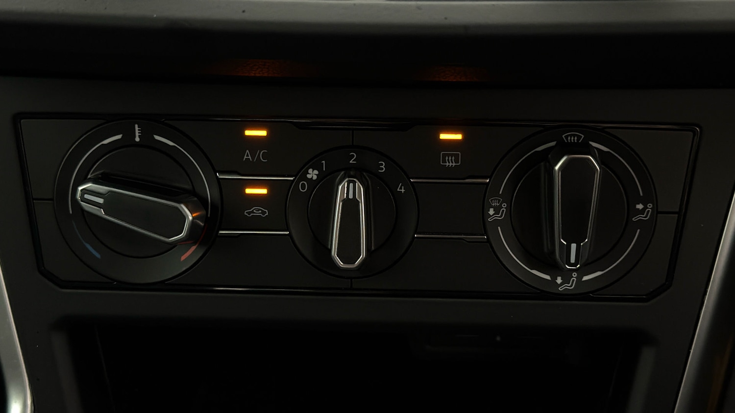 Used Volkswagen Taigo 2024 for sale - 77988915: Photo 11