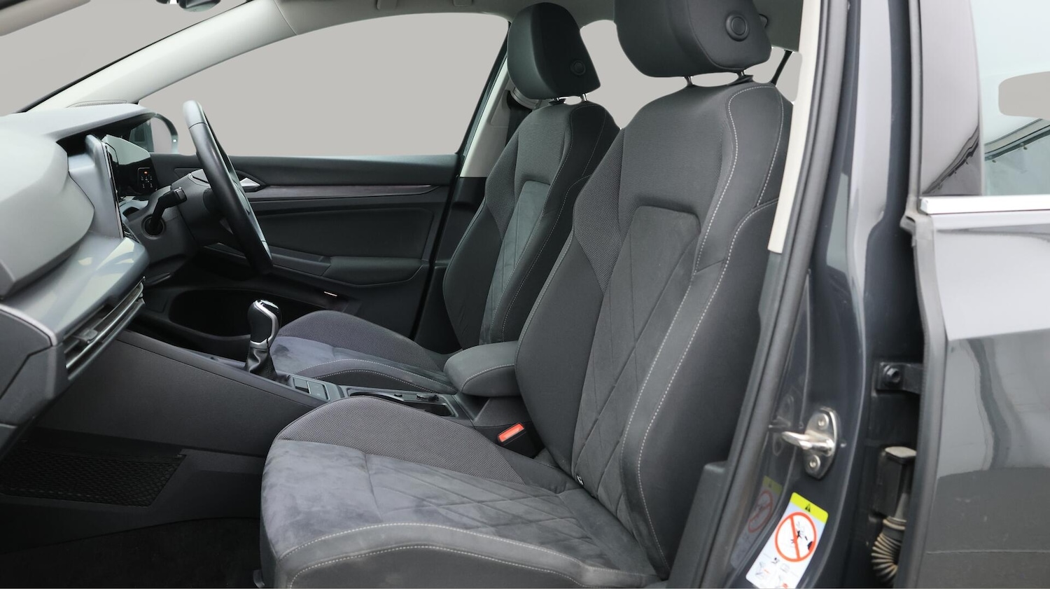 Used Volkswagen Golf 2022 for sale - 76572396: Photo 15