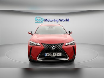 Used Lexus UX 2019 for sale - 75532680: Photo