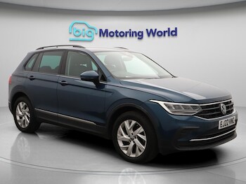 Volkswagen - Tiguan