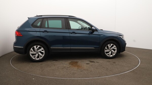 Used Volkswagen Tiguan 2022 for sale - 76083931: Photo 50