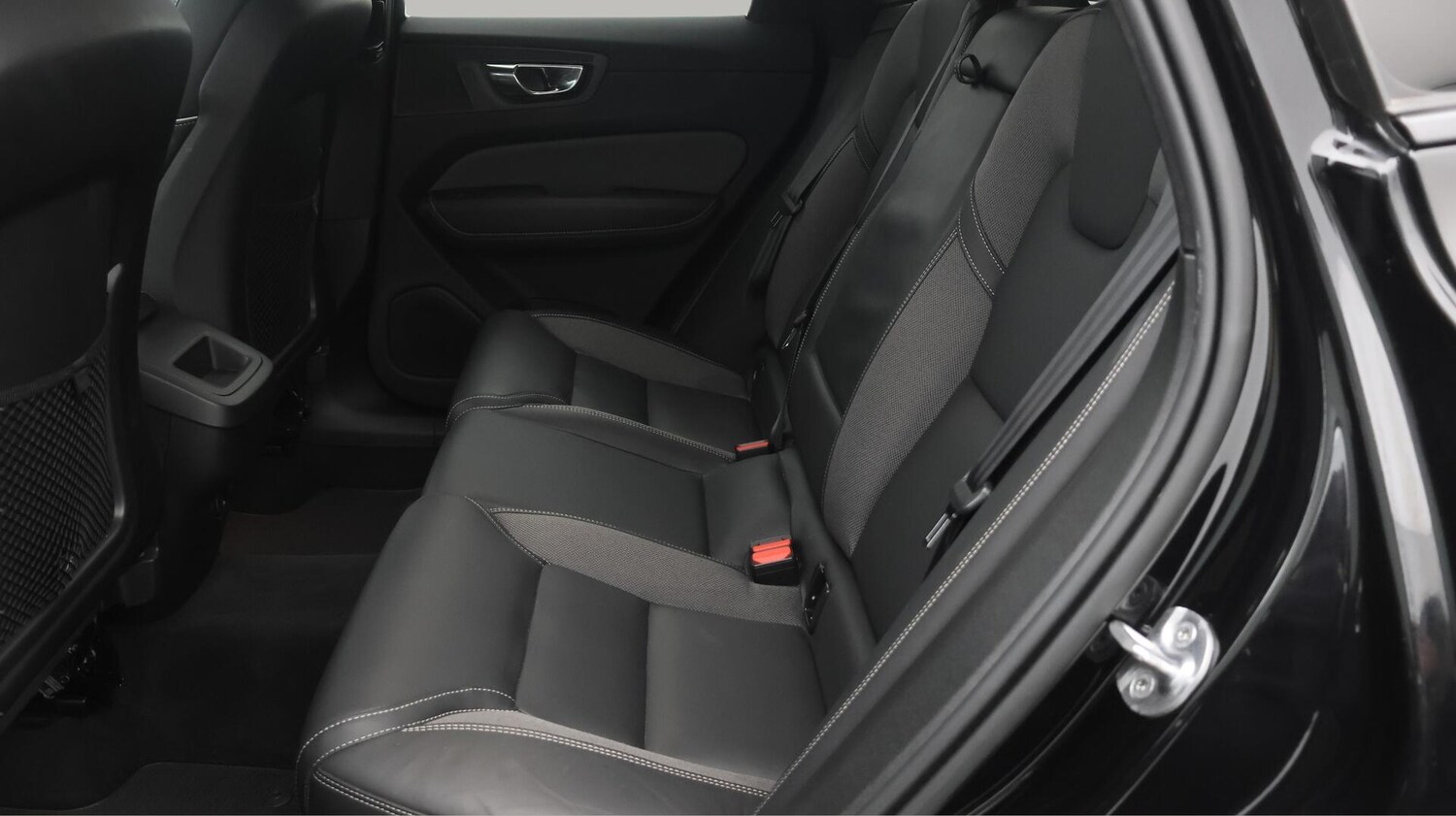 Used Volvo XC60 2022 for sale - 76550257: Photo 16