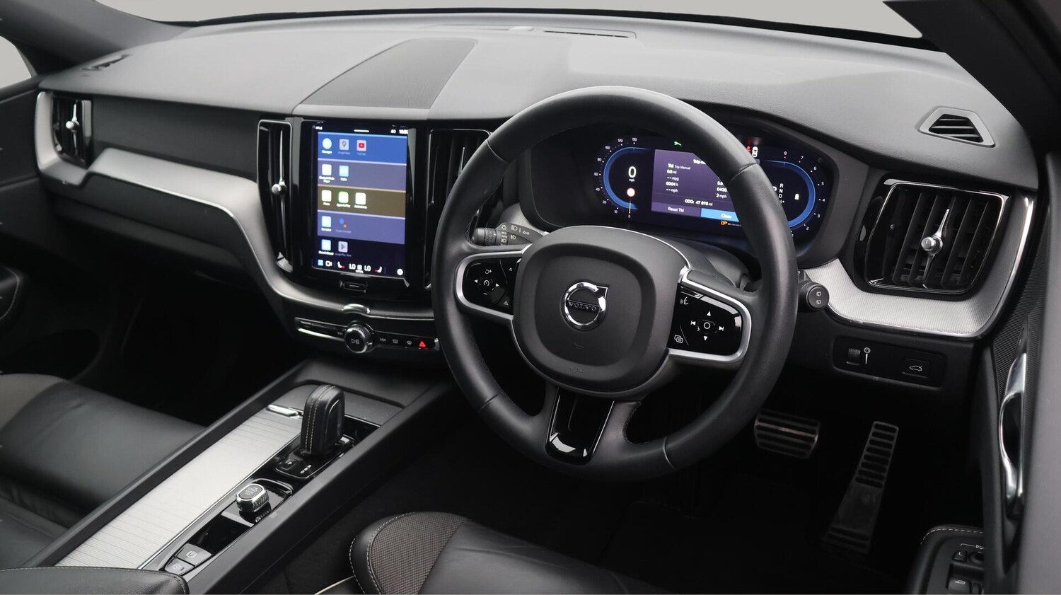 Used Volvo XC60 2022 for sale - 76550257: Photo 9