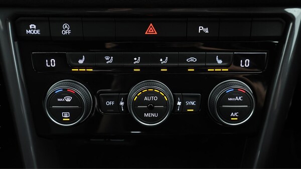 Used Volkswagen T-Roc 2020 for sale - 75624197: Photo 13