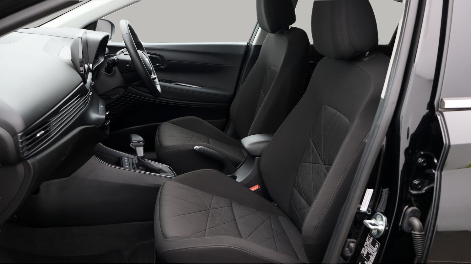 Used Hyundai BAYON 2022 for sale - 77410801: Photo 14