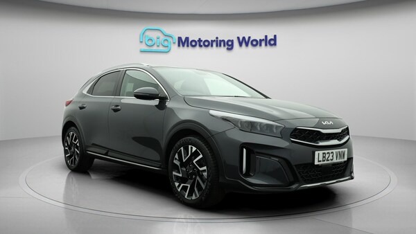 Used Kia XCeed 2023 for sale - 76151339: Photo 2