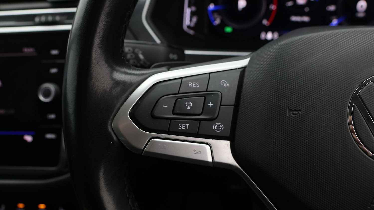 Used Volkswagen Tiguan 2020 for sale - 77744226: Photo 24