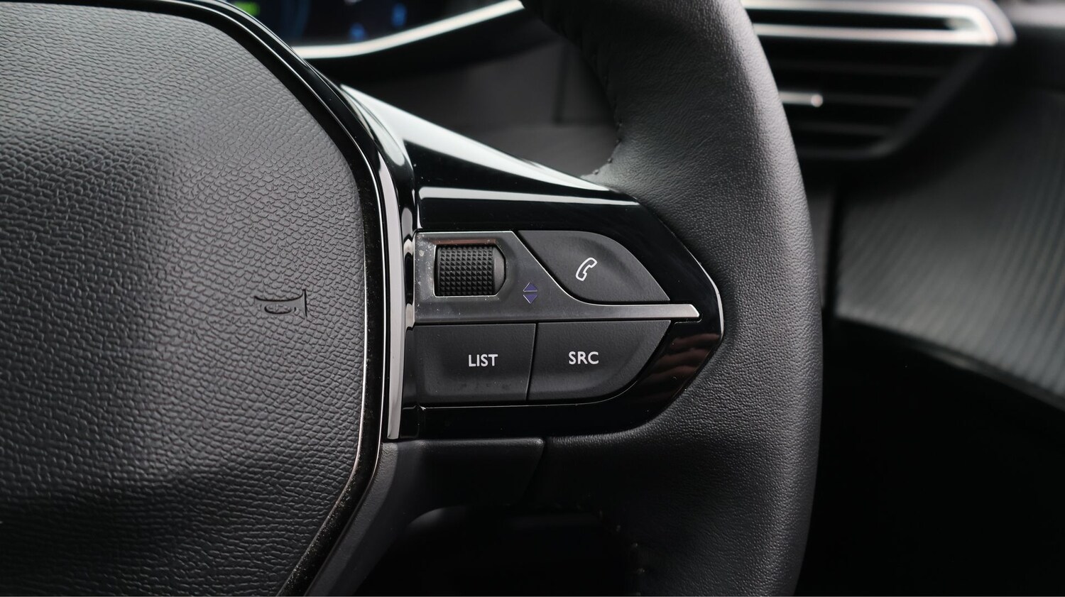 Used Peugeot 208 2023 for sale - 77730836: Photo 24