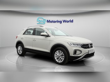 Used Volkswagen T-Roc 2023 for sale - 75609575: Photo