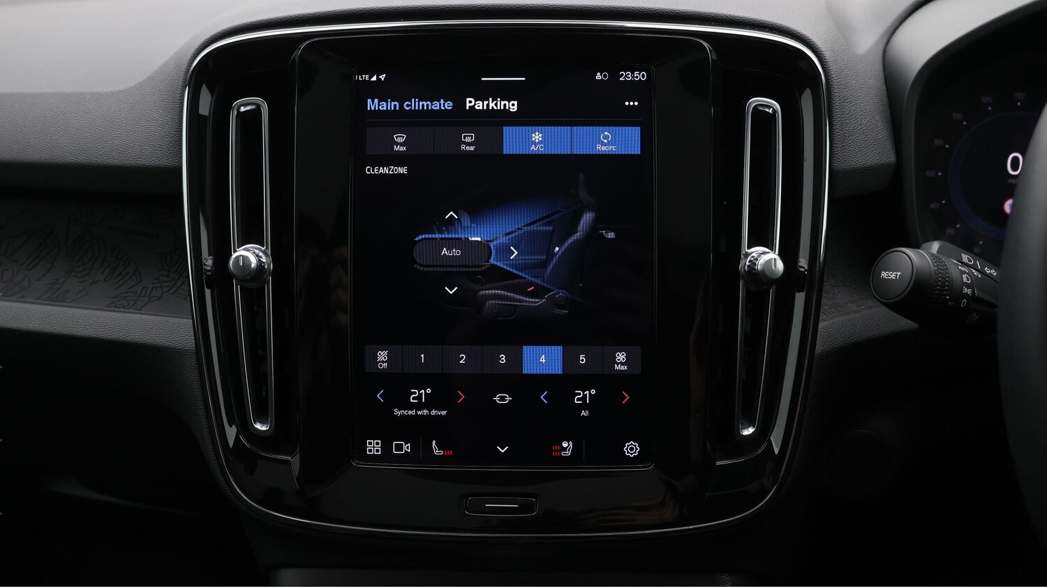 Used Volvo C40 2023 for sale - 77207265: Photo 12