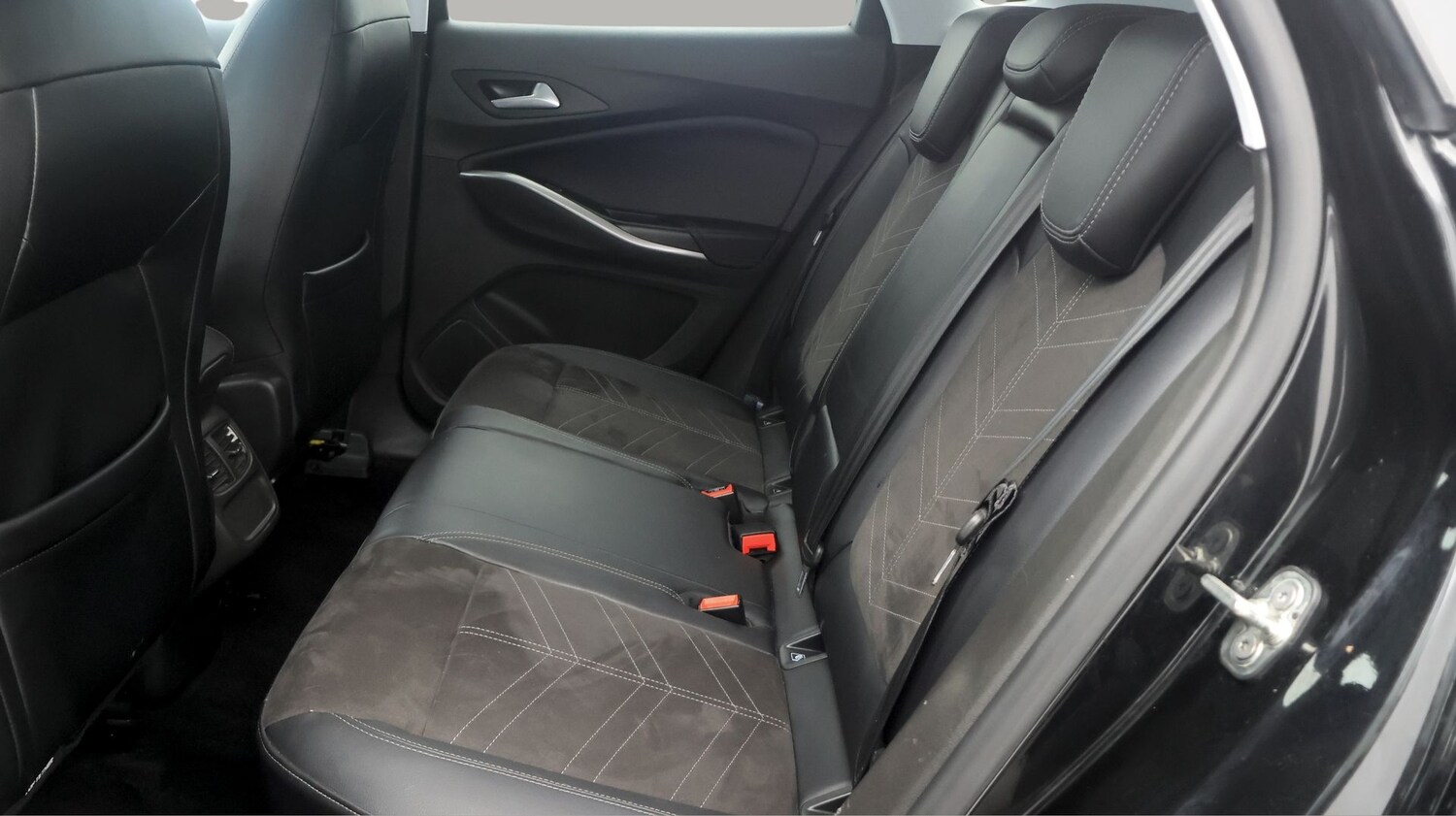 Used Vauxhall Grandland 2023 for sale - 77375981: Photo 16