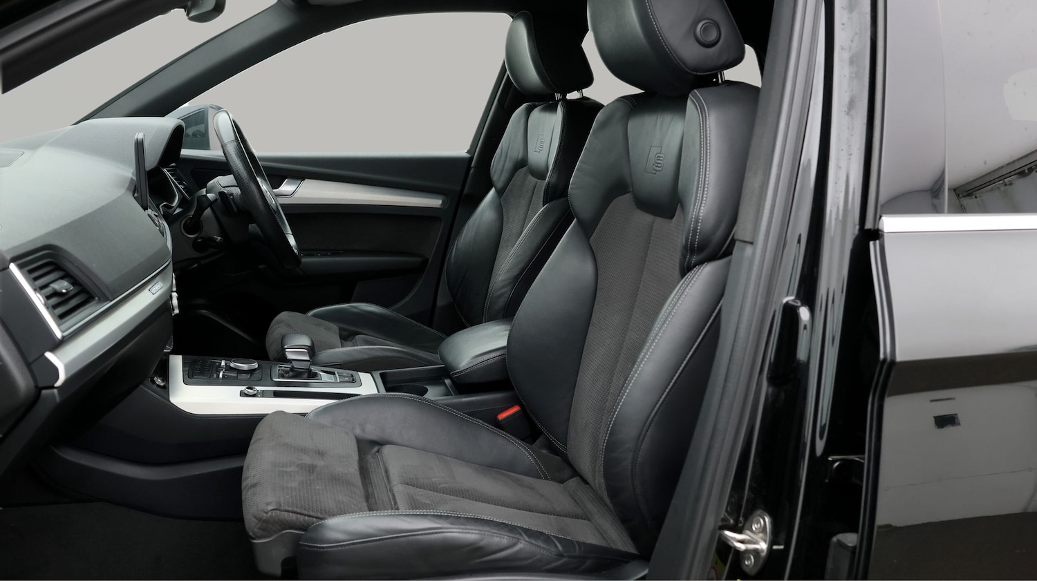 Used Audi Q5 2019 for sale - 77181437: Photo 14