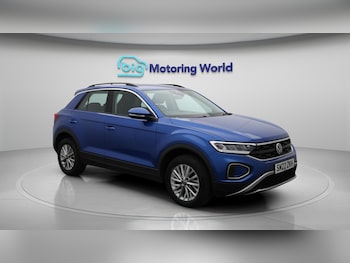 Used Volkswagen T-Roc 2022 for sale - 75976989: Photo 2