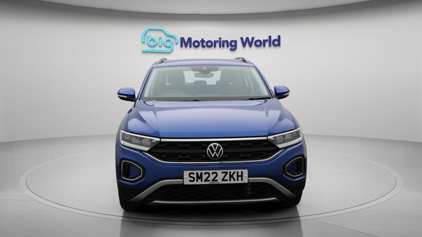 Used Volkswagen T-Roc 2022 for sale - 75976989: Photo 3