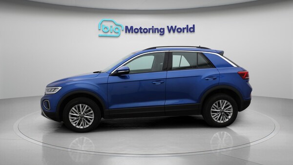 Used Volkswagen T-Roc 2022 for sale - 75976989: Photo 5