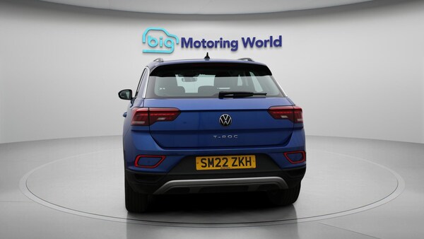 Used Volkswagen T-Roc 2022 for sale - 75976989: Photo 7