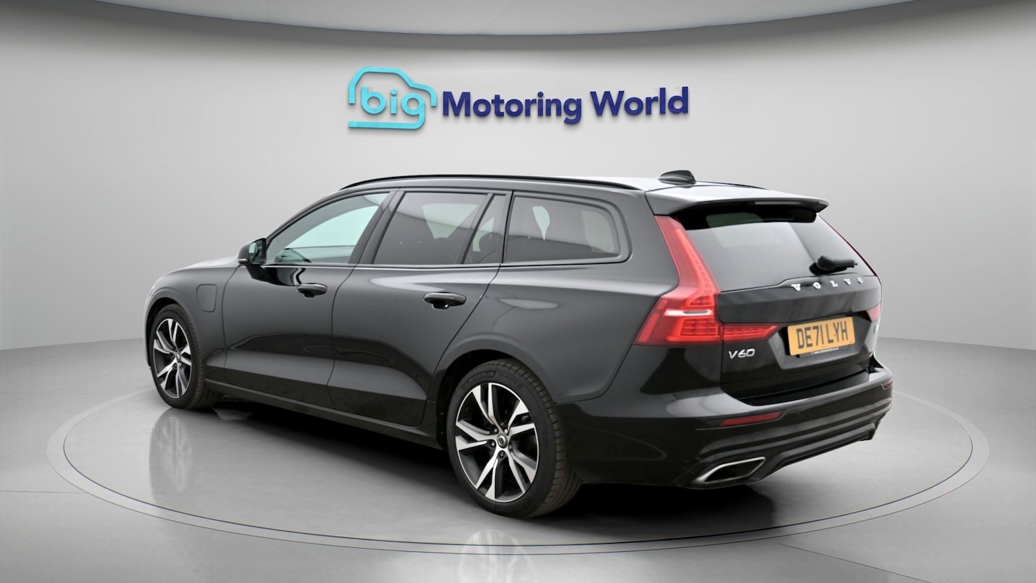 Used Volvo V60 2021 for sale - 77968460: Photo 5