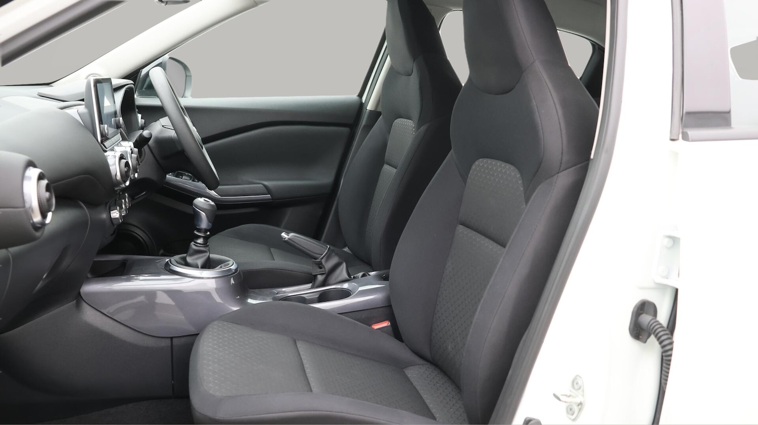 Used Nissan Juke 2023 for sale - 76701101: Photo 15