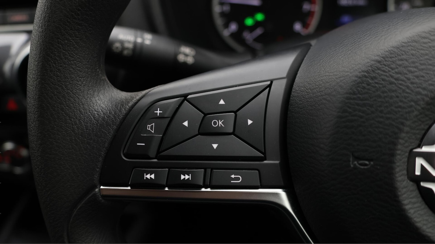 Used Nissan Juke 2023 for sale - 76701101: Photo 24