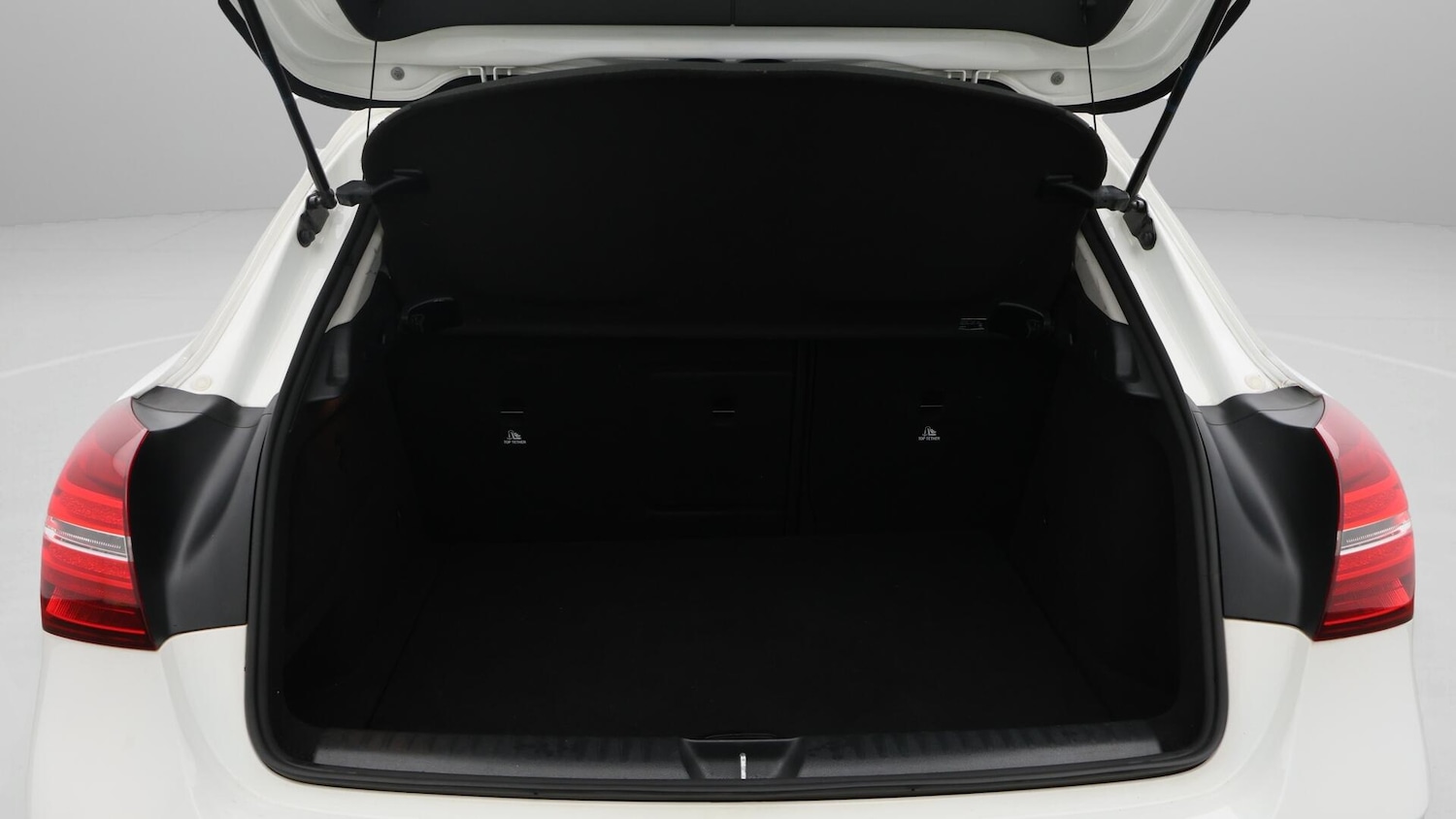 Used Mercedes-Benz GLA 2019 for sale - 76370432: Photo 18