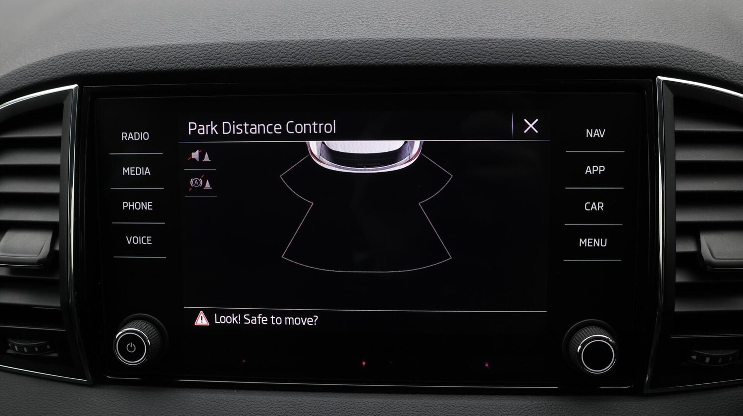 Used Skoda Karoq 2023 for sale - 76456904: Photo 27