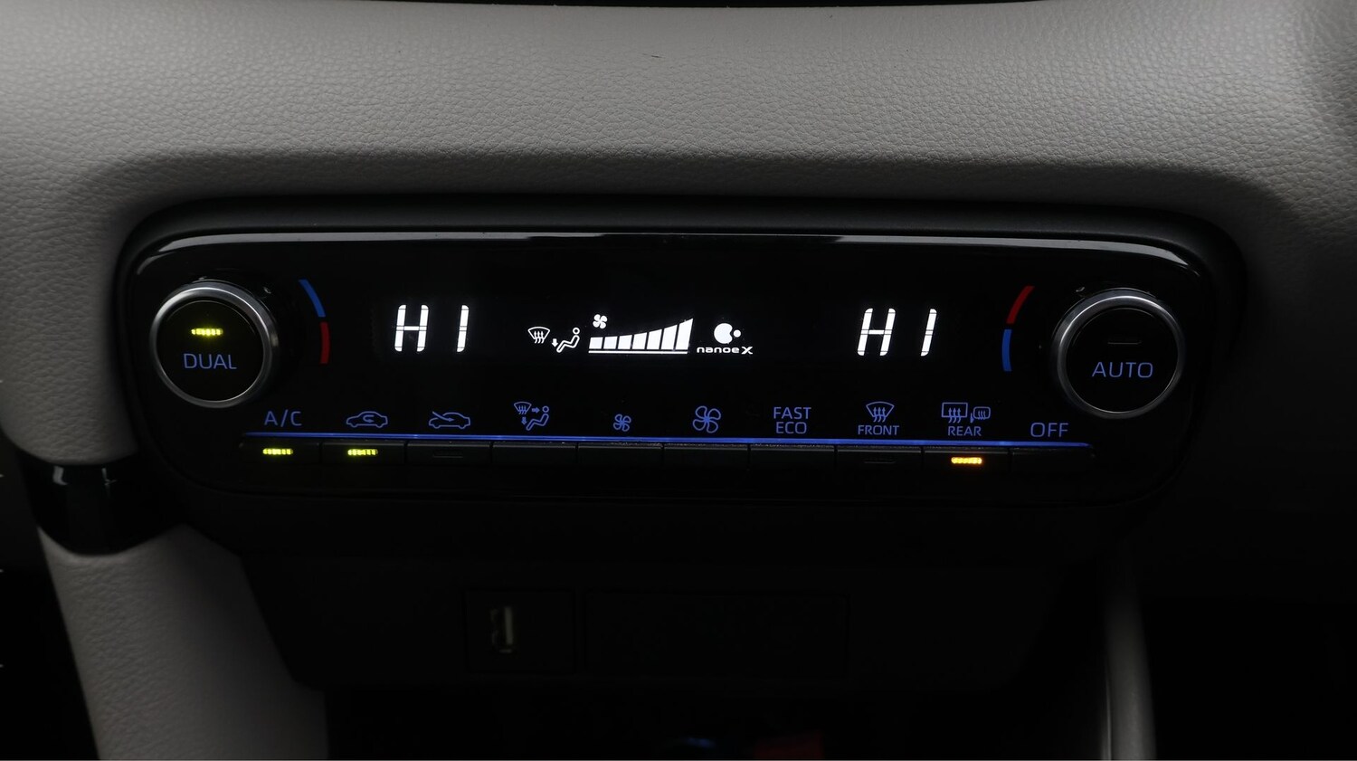 Used Toyota Yaris for sale - 77220965: Photo 12