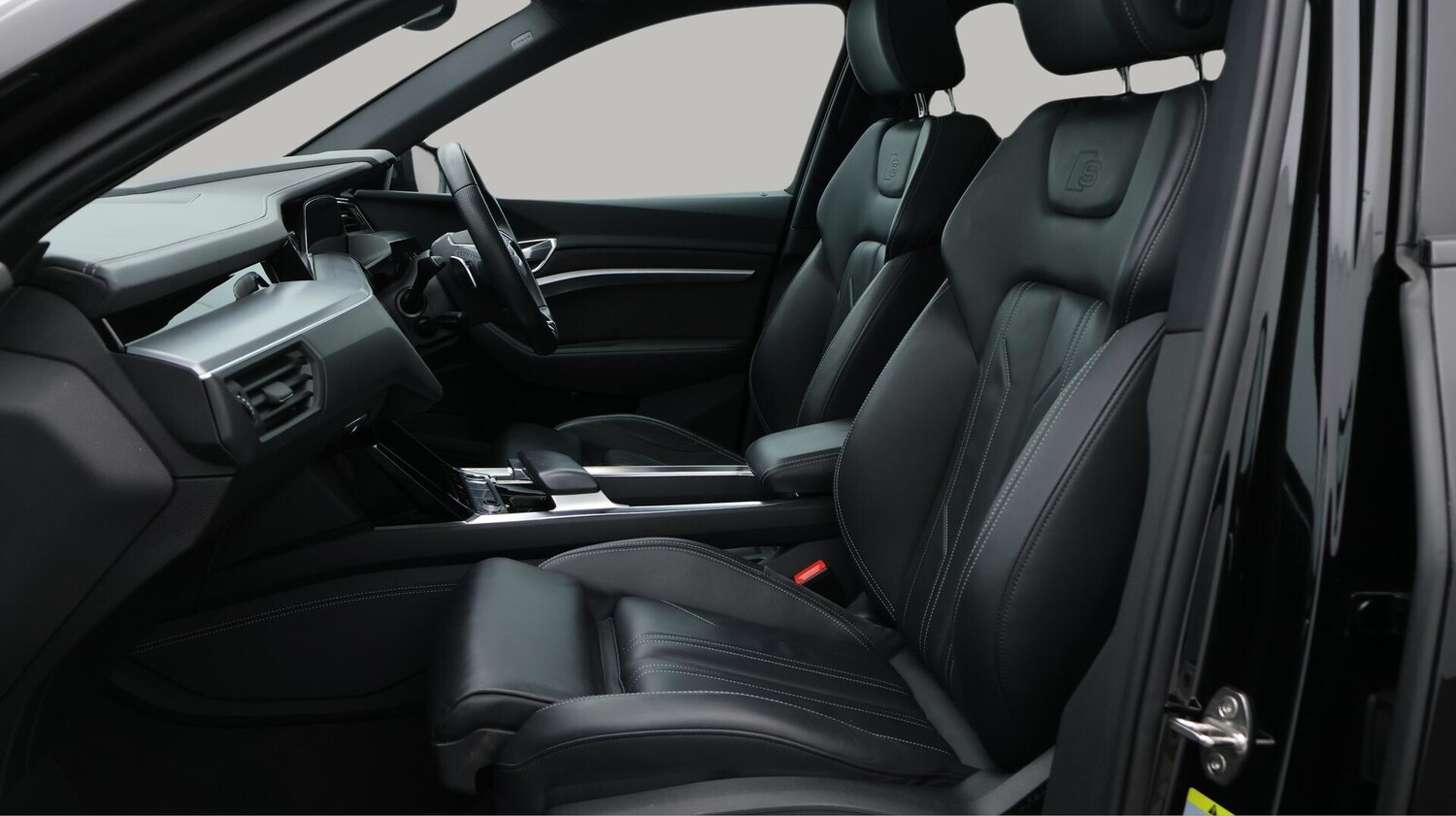 Used Audi e-tron 2021 for sale - 76094638: Photo 15