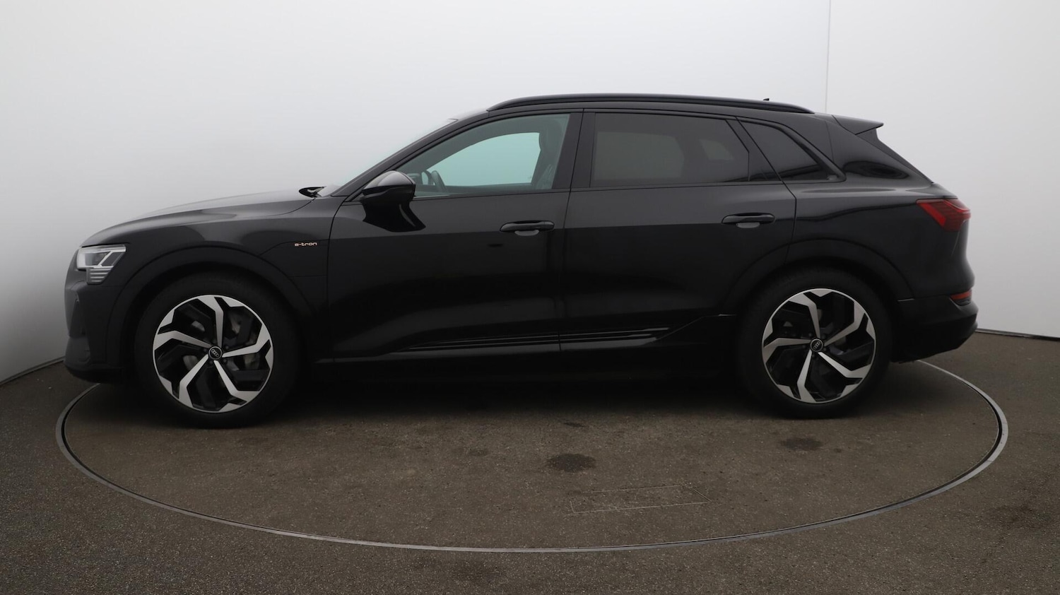 Used Audi e-tron 2021 for sale - 76094638: Photo 67