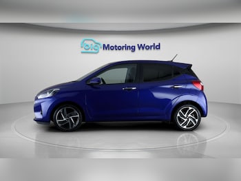 Used Hyundai i10 2023 for sale - 79355561: Photo